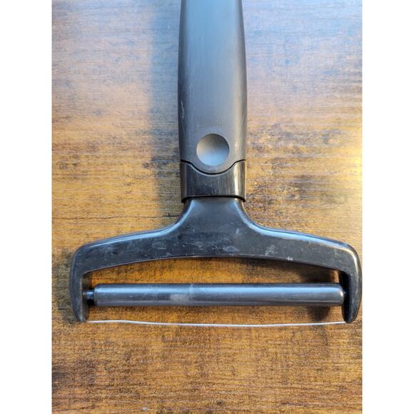 Good Cook Black 4" Wide Cheese Slicer w/Plastic Handle - used - Picture 3 of 8